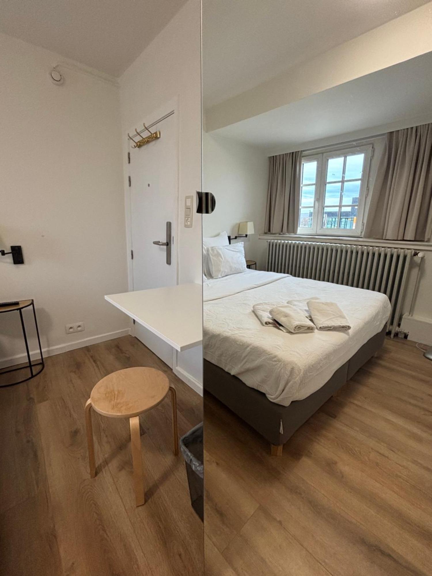 Hotel La Chaumiere Asse エクステリア 写真